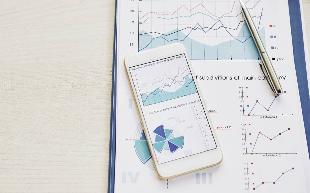 Czym jest MDM i dlaczego firmy wdrażają zarządzanie urządzeniami mobilnymi