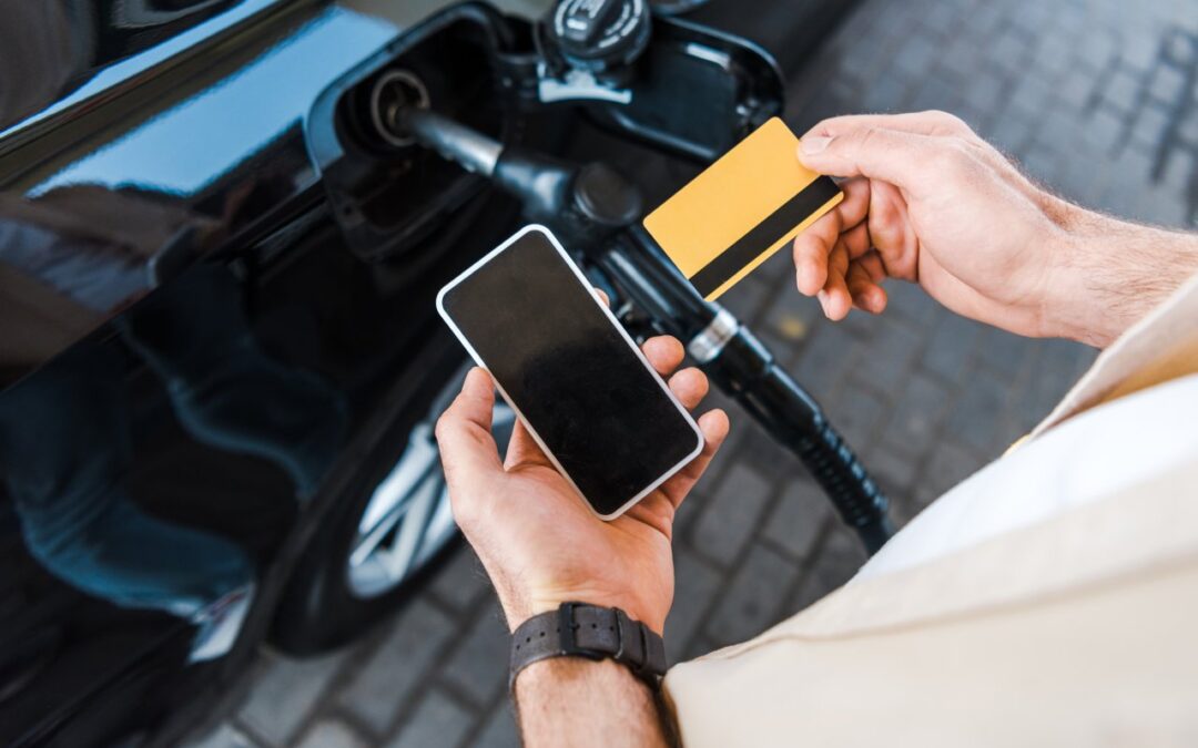 Tankowania w telefonie – jak prowadzić porządek w dokumentach jednoosobowej firmy?
